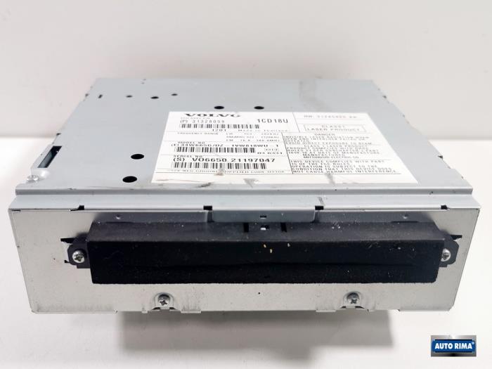 Gebrauchte CD Spieler Volvo V50 (MW) 1.6 D2 16V Preis € 49,95 Margenregelung angeboten von Auto Rima Druten