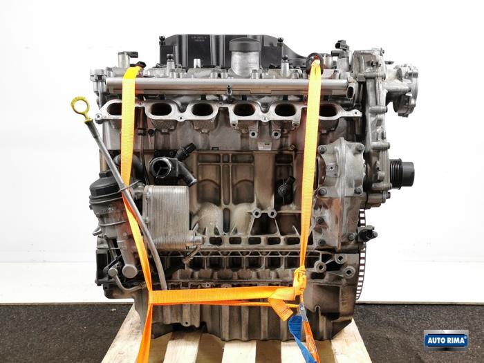 Motor van een Volvo V70 (BW) 3.2 24V 2010