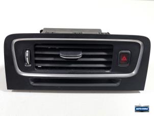 Used Dashboard vent Volvo V60 I (FW/GW) 2.0 D3 20V Price € 29,95 Margin scheme offered by Auto Rima Druten