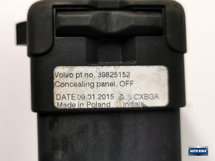 Lona maletero de un Volvo V60 I (FW/GW) 2.4 D6 20V Plug-in Hybrid AWD 2015