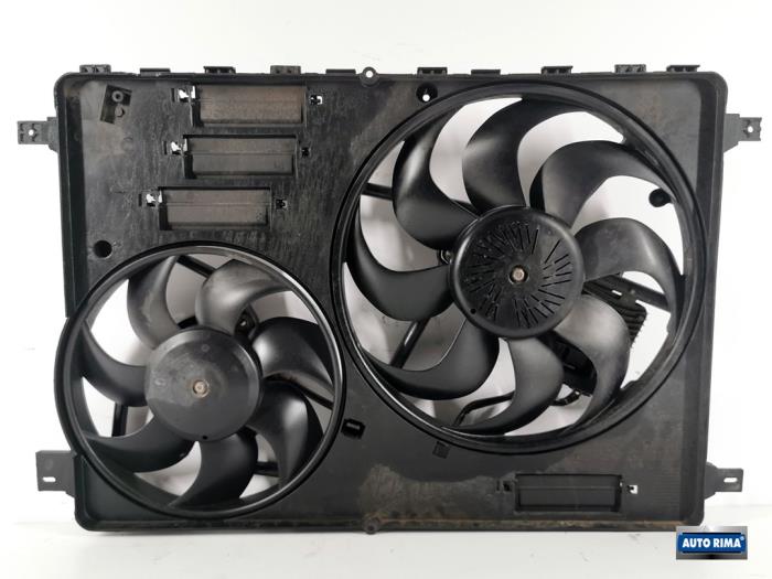 Cooling fans from a Volvo XC60 I (DZ) 2.4 D5 20V AWD 2013
