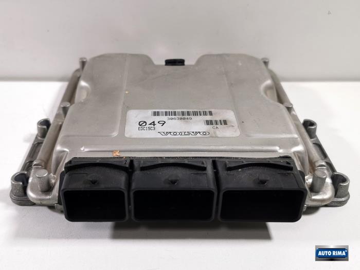 Used Engine management computer Volvo V40 (VW) 1.9 D Price € 74,95 Margin scheme offered by Auto Rima 
