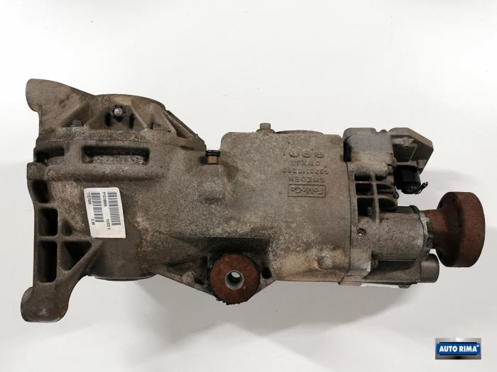 Rear differential from a Volvo XC60 I (DZ) 2.4 D3/D4 20V AWD 2012
