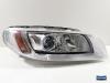 Headlight, right from a Volvo V70 (BW), 2007 / 2016 2.0 D4 16V, Combi/o, Diesel, 1.969cc, 133kW (181pk), FWD, D4204T5, 2013-10 / 2016-04, BW73 2014