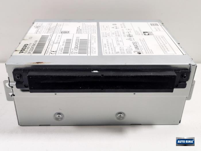 Begagnade CD-spelare Volvo V40 (MV) 1.5 T2 16V Geartronic Pris € 74,95 Marginaltabell erbjuds av Auto Rima 