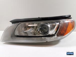Used Headlight, left Volvo V70 (BW) 2.0 D3 20V Price € 349,95 Margin scheme offered by Auto Rima Druten