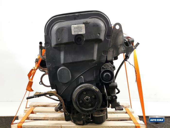 Engine from a Volvo XC70 (SZ) XC70 2.4 T 20V 2001