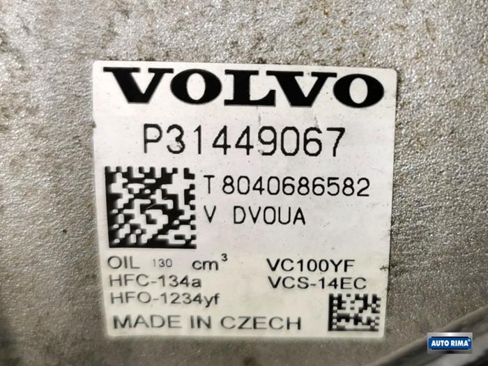 Pompe clim d'un Volvo XC40 (XZ) 1.5 T3 12V 2019