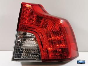 Usados Luz trasera derecha Volvo S40 (MS) 2.0 16V Precio € 49,95 Norma de margen ofrecido por Auto Rima Druten