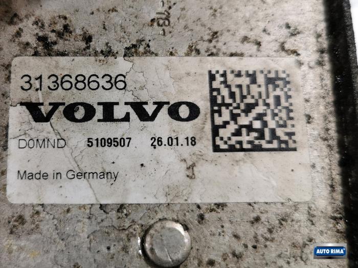 Wärmetauscher van een Volvo V90 II (PW) 2.0 D4 16V 2018