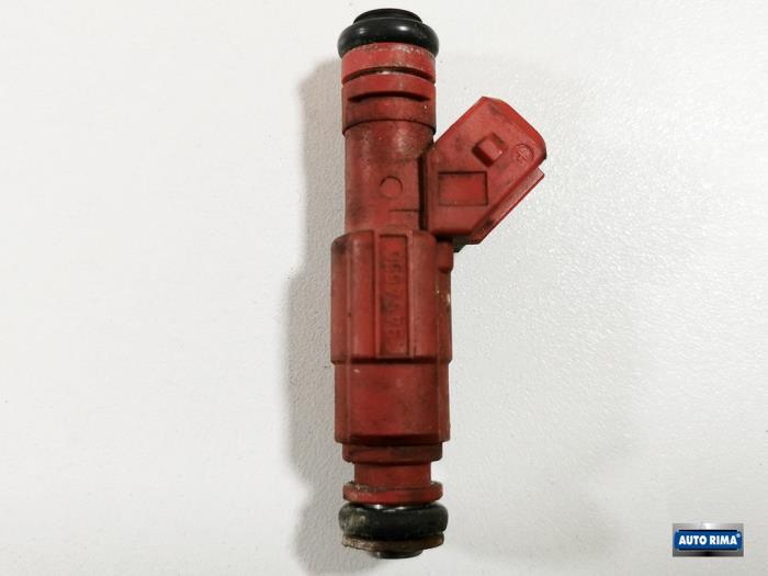 Injector (petrol injection) from a Volvo V70 (GW/LW/LZ) 2.5 T Turbo 20V 1998