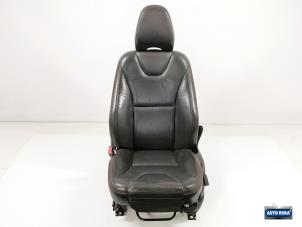 Usagé Siège gauche Volvo XC60 I (DZ) 2.0 T5 16V Prix € 149,95 Règlement à la marge proposé par Auto Rima Druten