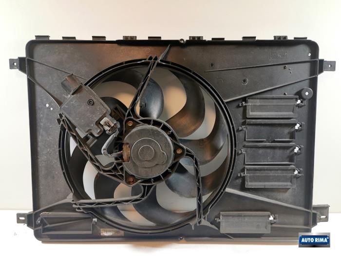 Cooling fans Volvo V70 1.6 DRIVe 16V - 31305135