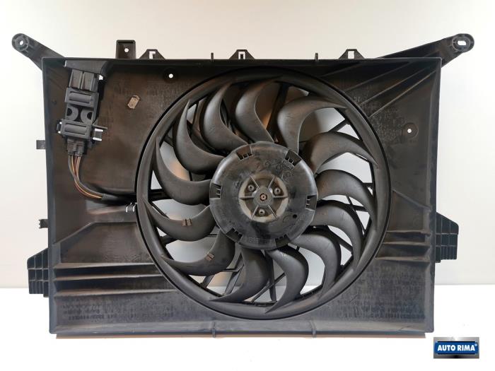 Używane Wentylator Volvo V70 (SW) 2.5 T 20V Cena € 49,95 Procedura marży oferowane przez Auto Rima Druten