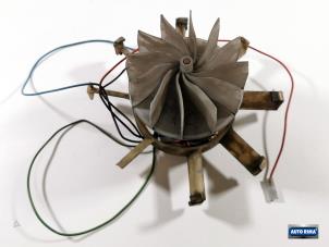 Begagnade Fläktmotor för uppvärmning och ventilation Volvo 240/245 240 Pris € 99,95 Marginaltabell erbjuds av Auto Rima Druten