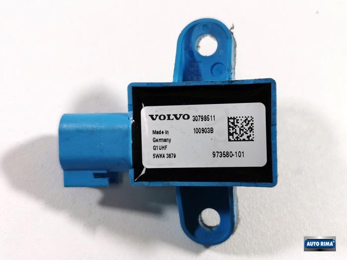 Begagnade Airbagsensor Volvo XC60 I (DZ) 2.0 DRIVe 20V Pris € 24,95 Marginaltabell erbjuds av Auto Rima 