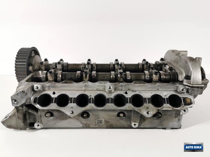 Cylinder head Volvo V40 2.0 D2 16V - 31430110 D4204T8