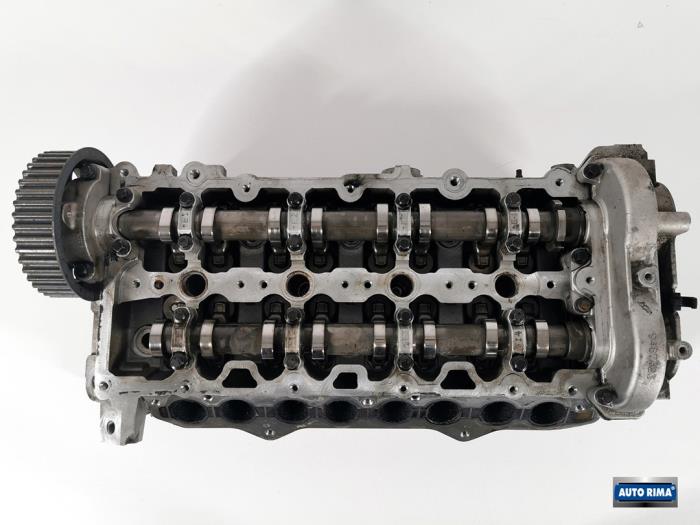 Cylinder head Volvo V40 2.0 D2 16V - 31430110 D4204T8