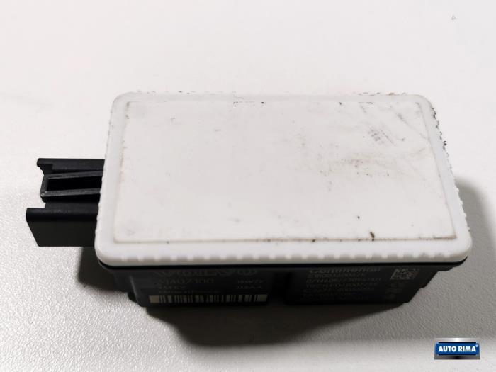 Używane Modul keyless vehicle Volvo V60 I (FW/GW) 2.0 D2 16V Cena € 19,95 Procedura marży oferowane przez Auto Rima 