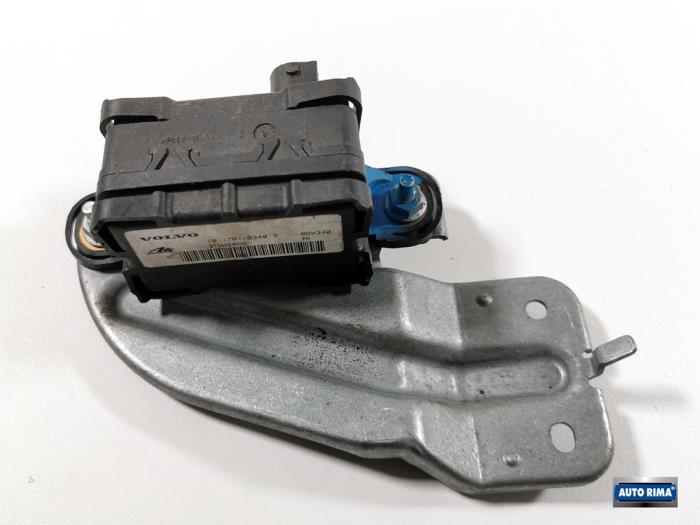 Begagnade Styrvinkelsensor Volvo XC90 I 2.4 D5 20V Pris € 249,95 Marginaltabell erbjuds av Auto Rima 