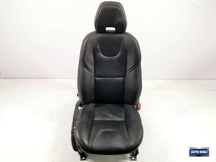 Używane Fotel prawy Volvo V40 (MV) 1.5 T2 16V Geartronic Cena € 174,95 Procedura marży oferowane przez Auto Rima Druten