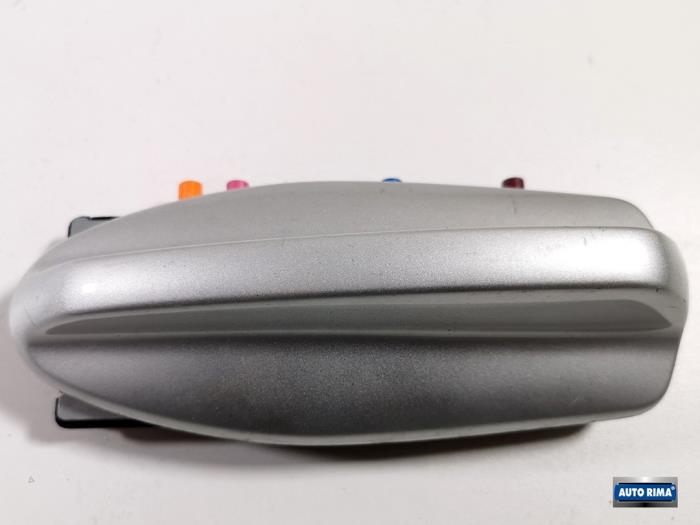 Używane Antena GPS Volvo XC60 II (UZ) 2.0 D4 16V Cena € 49,95 Procedura marży oferowane przez Auto Rima Druten