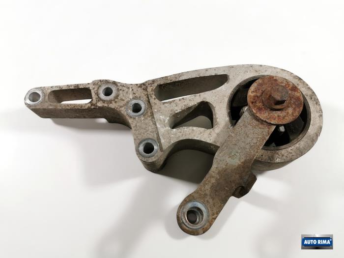 Used Engine mount Volvo V40 Cross Country (MZ) 2.0 D3 20V Price € 34,95 Margin scheme offered by Auto Rima Druten
