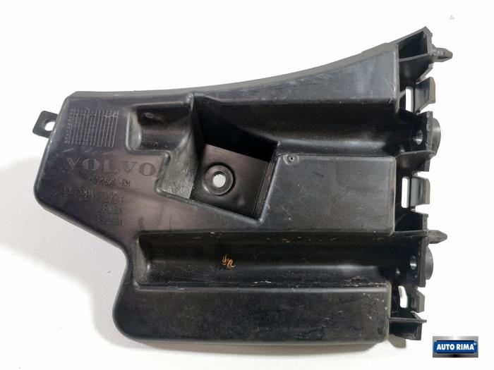 Front bumper bracket, right Volvo V60 I 1.6 T4 16V Flexifuel - 30796626 ...