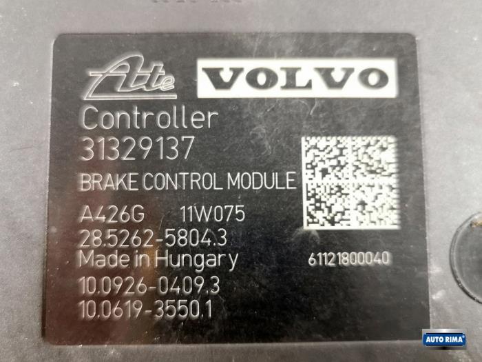 ABS Pumpe van een Volvo S60 II (FS) 2.0 D3 20V 2011