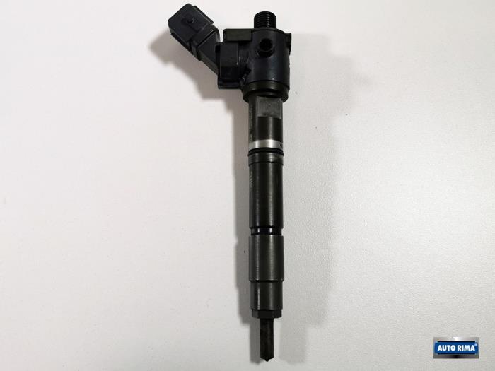 Usagé Injecteurs Volvo V60 II (ZW) 2.0 D3 16V Prix € 124,95 Règlement à la marge proposé par Auto Rima 
