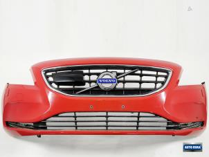 Używane Zderzak przedni Volvo V40 (MV) 1.6 D2 Cena € 449,95 Procedura marży oferowane przez Auto Rima Druten