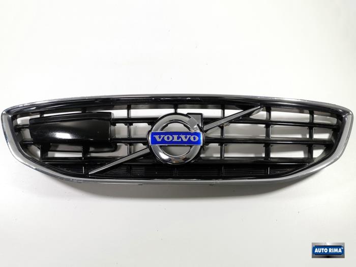 Begagnade Grill Volvo V40 (MV) 2.0 D4 16V Pris € 149,95 Marginaltabell erbjuds av Auto Rima Druten