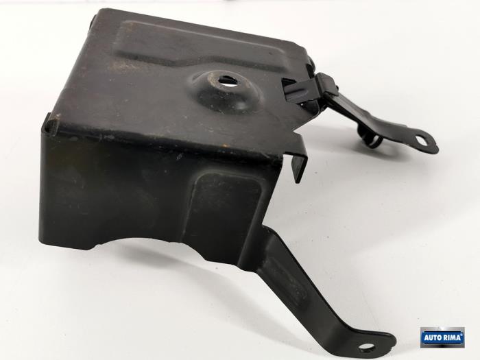 Battery tray