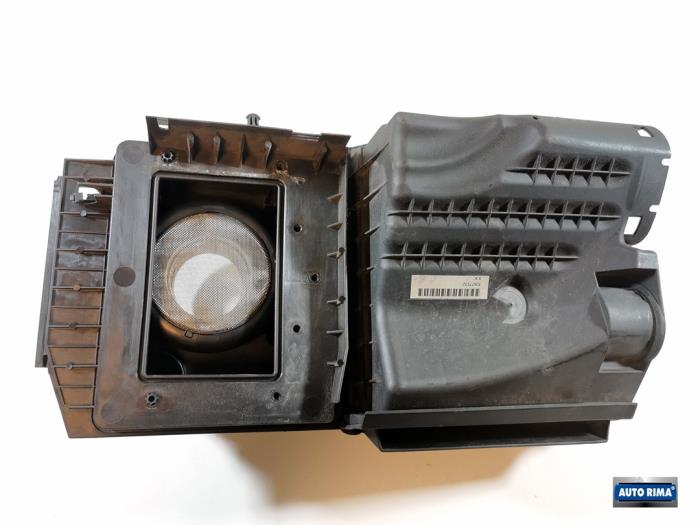 Begagnade Luftfilter Volvo V50 (MW) 2.4i 20V Pris € 49,95 Marginaltabell erbjuds av Auto Rima 