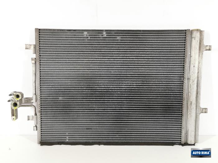Usagé Condenseur de climatisation Volvo V70 (BW) 2.0 D3 20V Prix € 49,95 Règlement à la marge proposé par Auto Rima 