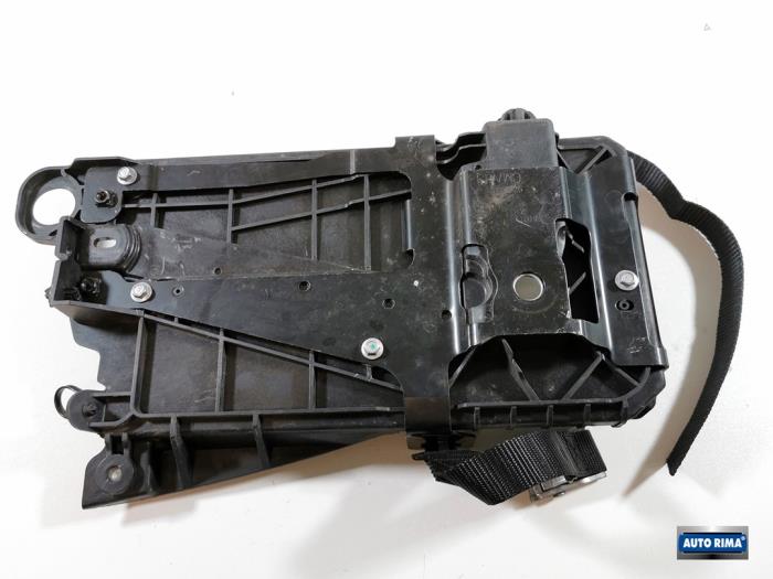Begagnade Batterilåda Volvo XC40 (XZ) 1.5 T3 12V Pris € 39,95 Marginaltabell erbjuds av Auto Rima Druten