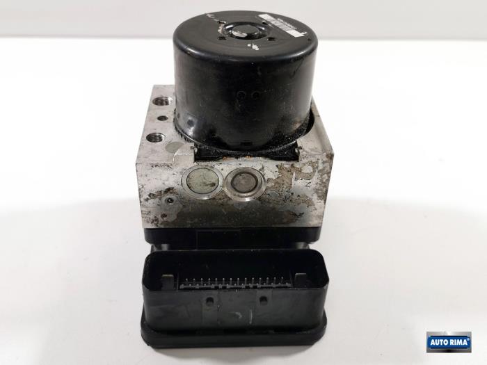 Begagnade ABS-pump Volvo V60 I (FW/GW) 1.6 T4 16V Pris € 74,95 Marginaltabell erbjuds av Auto Rima 