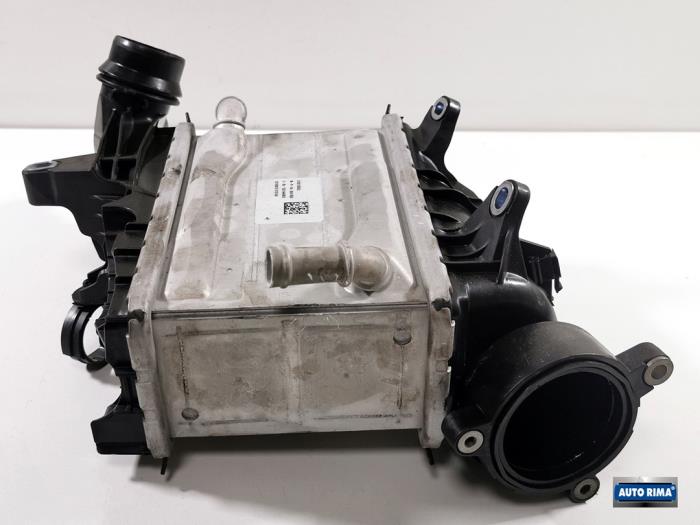 Usados Intercooler Volvo V60 II (ZW) 2.0 B4 16V Mild Hybrid Precio € 124,95 Norma de margen ofrecido por Auto Rima 