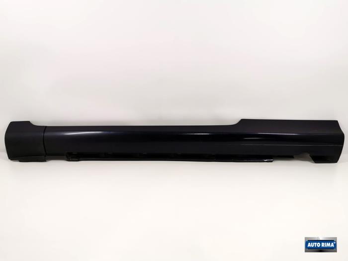 Używane Próg lewy Volvo C70 (MC) 2.5 T5 20V Cena € 34,95 Procedura marży oferowane przez Auto Rima Druten