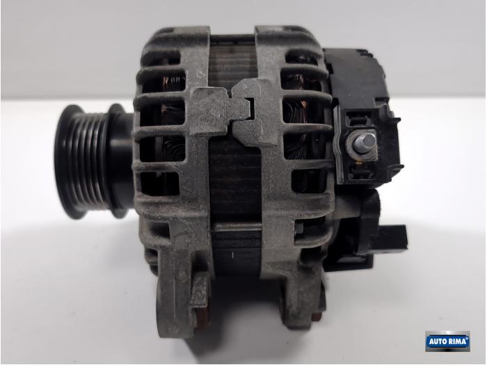 Begagnade Dynamo Volvo V90 II (PW) 2.0 D4 16V Pris € 49,95 Marginaltabell erbjuds av Auto Rima 