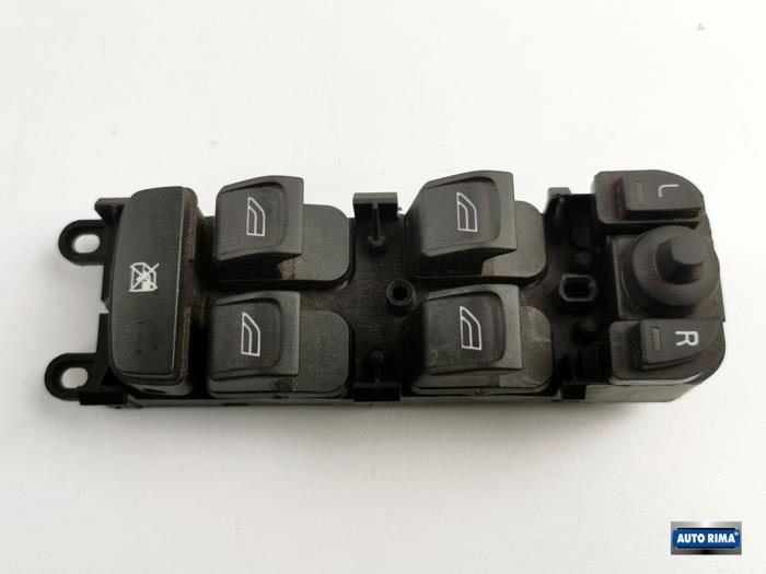Usados Interruptor de ventanilla eléctrica Volvo S80 (AR/AS) 2.5 T Turbo 20V AWD Precio € 74,95 Norma de margen ofrecido por Auto Rima Druten
