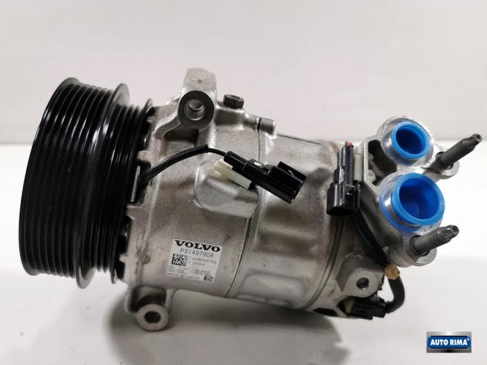 Usagé Compresseur de clim Volvo XC40 (XZ) 2.0 B4 16V Mild Hybrid Autom. Prix € 174,95 Règlement à la marge proposé par Auto Rima 