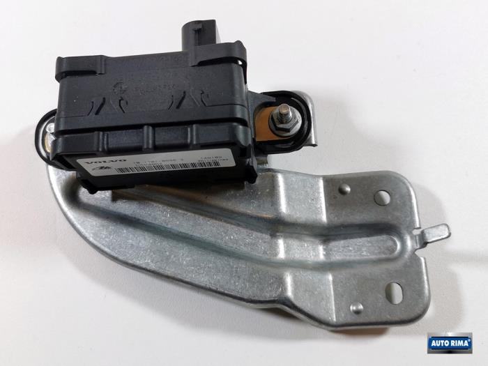 Begagnade Styrvinkelsensor Volvo XC90 I 2.4 D5 20V Pris € 74,95 Marginaltabell erbjuds av Auto Rima 