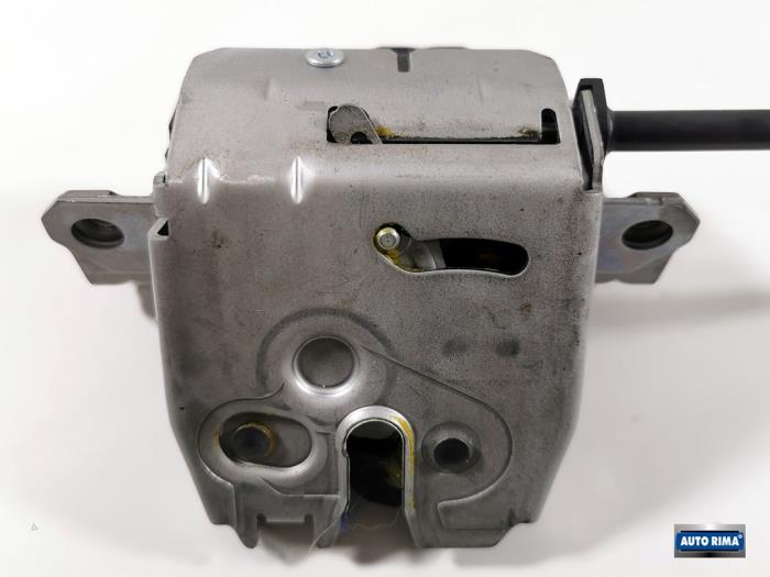 Tailgate lock mechanism Volvo V70 2.0 D2 Geartronic 16V - 31440491