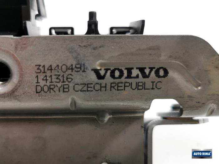 Tailgate lock mechanism Volvo V70 2.0 D2 Geartronic 16V - 31440491