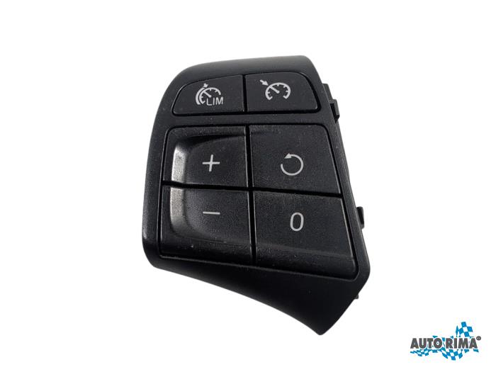 Używane Obsluga tempomatu Volvo V40 (MV) 1.8 16V Cena € 24,95 Procedura marży oferowane przez Auto Rima Druten