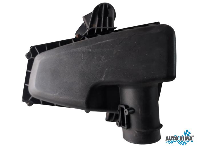 Begagnade Luftfilterhus Volvo V70 (BW) 2.0 D 16V Pris € 49,95 Marginaltabell erbjuds av Auto Rima 