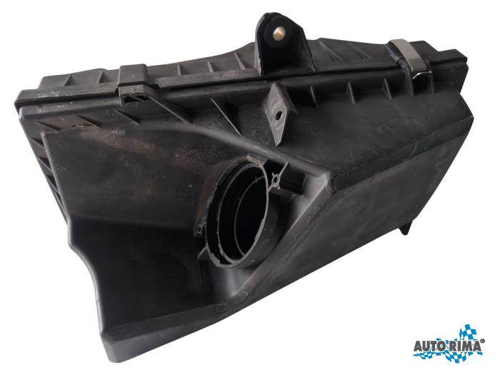 Begagnade Luftfilterhus Volvo V40 (VW) 1.9 D Pris € 49,95 Marginaltabell erbjuds av Auto Rima 