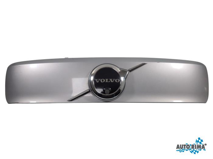 Używane Grill Volvo XC40 (XZ) Single Motor Extended Range 82 kWh Cena € 199,95 Procedura marży oferowane przez Auto Rima 