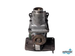 Getriebe van een Volvo PV-544 1.8 1965